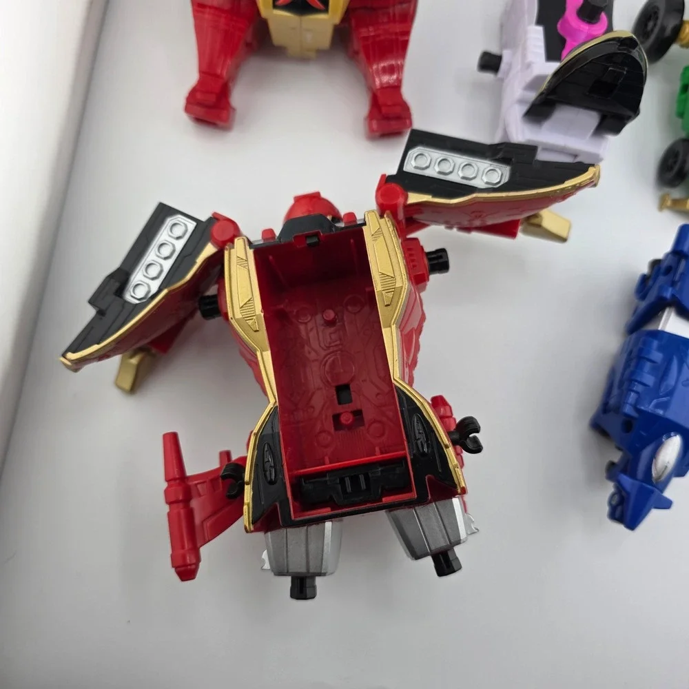 Power Rangers Assorted Replacement Parts Lot‎ 5 Pieces Incomplete AS IS Parts